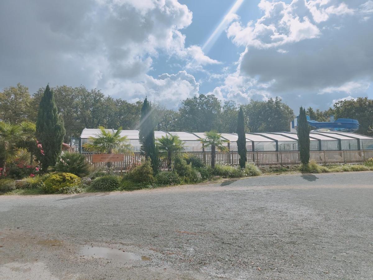 Bungalow Cosy Equipe La Boissiere-de-Montaigu エクステリア 写真