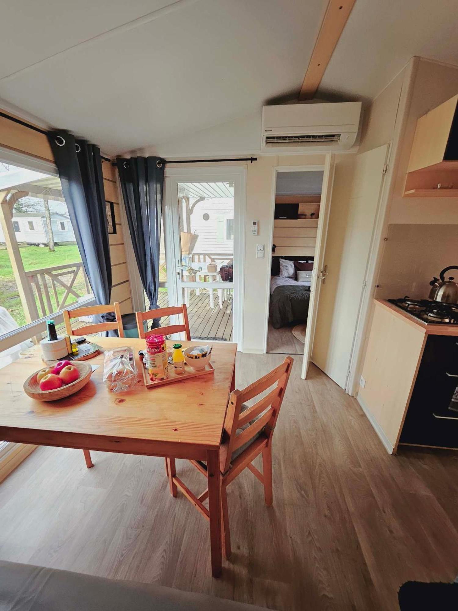 Bungalow Cosy Equipe La Boissiere-de-Montaigu エクステリア 写真